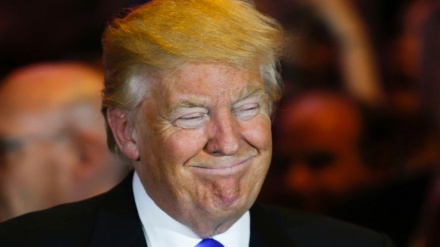 Tramp haqdakı qalmaqallı kitabın müəllifinin demədiyi sözlər