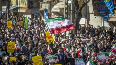  درێژەی ڕێپێوانەکان بۆ ئیدانەکردنی ئاژاوەگێڕییەکانی ئەم دواییە لە ئێران