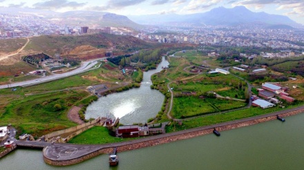 ئاوبەندی مەهاباد - گەشتێک بە ئێران دا