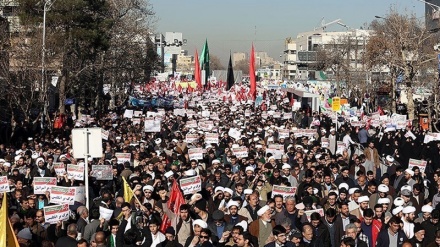 اسلامی انقلاب کے دشمنوں کو ایرانی عوام کا کرارا جواب