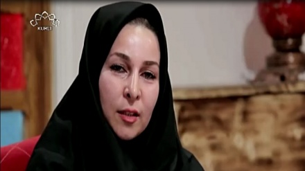 خاتوو سوره‌ییا ئه‌فشارنیا شاعیر و نووسه‌ری کورد 