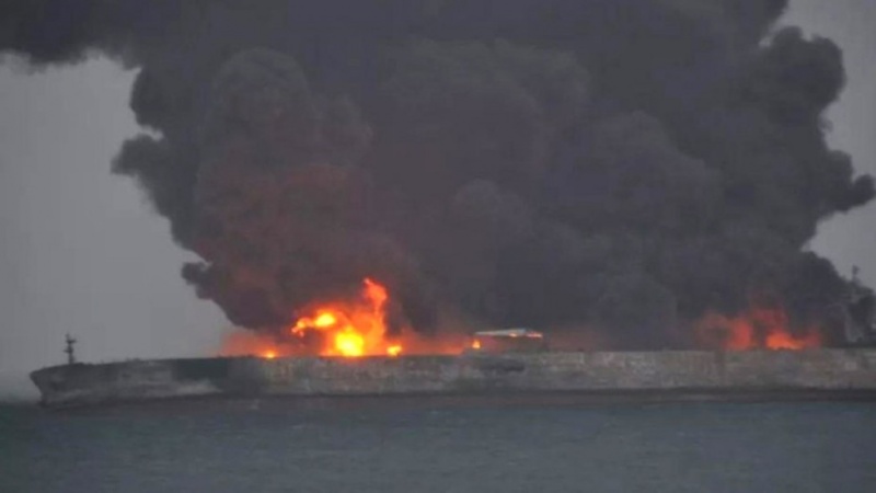 Iran pozvao 6 zemalja da lokaliziraju požar na tankeru