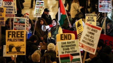 ABŞ vətəndaşları fələstinli yeniyetmə qızın azadlığını tələb etdilər