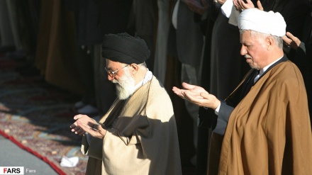 رہبر انقلاب اسلامی اورآیت‌الله ہاشمی رفسنجانی 