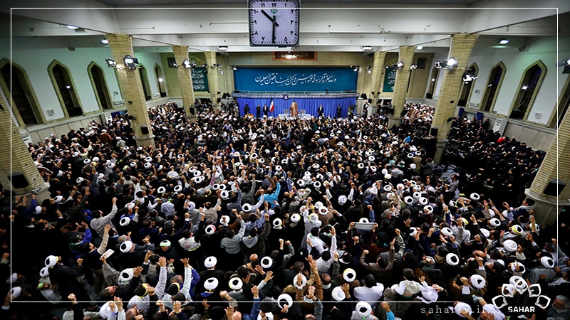 قم کے ہزاروں عوام کی رہبر انقلاب اسلامی سے ملاقات - تصاویر
