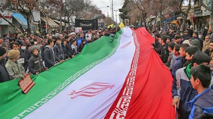 ایران میں جاری امریکہ مخالف مظاہرے