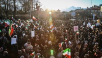 Miting naroda u znak protesta zbog posljednjih nemira
