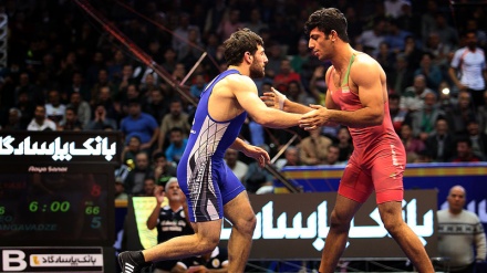 ایران: ماہشہر میں فری اسٹائل کشتی کے عالمی مقابلوں کا آغاز