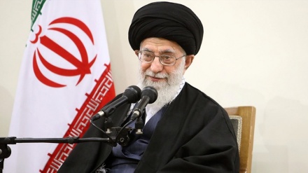 پەیامی ڕێبەری مەزنی شۆڕشی ئیسلامیی ئێران حەزرەتی ئایەتوڵڵا عوزما خامەنەیی بۆ کۆنگرەی ١٤ ھەزار شەھیدی کۆمەڵگای کرێکاریی ئێران