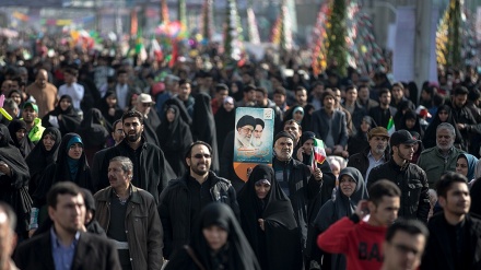 تہران میں جشن آزادی کی ریلی