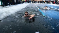 Kupanje na minus 12  stepeni u Litvaniji