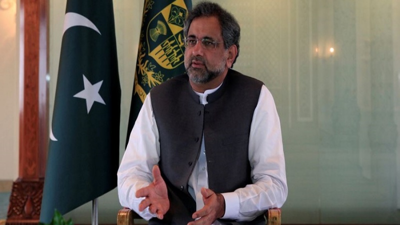 پاکستانی وزیراعظم کی جانب سے چیئرمین سینیٹ کو ہٹانے کا مطالبہ