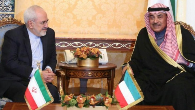 İran xarici işlər naziri Küveyt əmiri ilə görüşüb