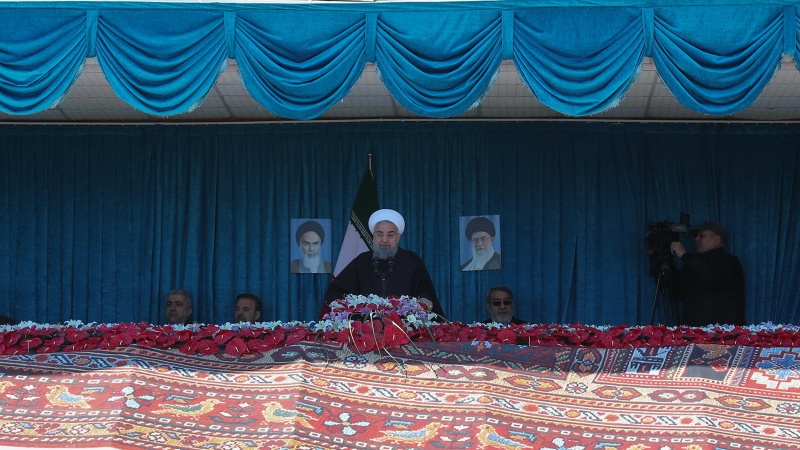 Ruhani: İran xalqı düşmənlərlə qarşılaşmaq üçün daha hazır vəziyyətdədir