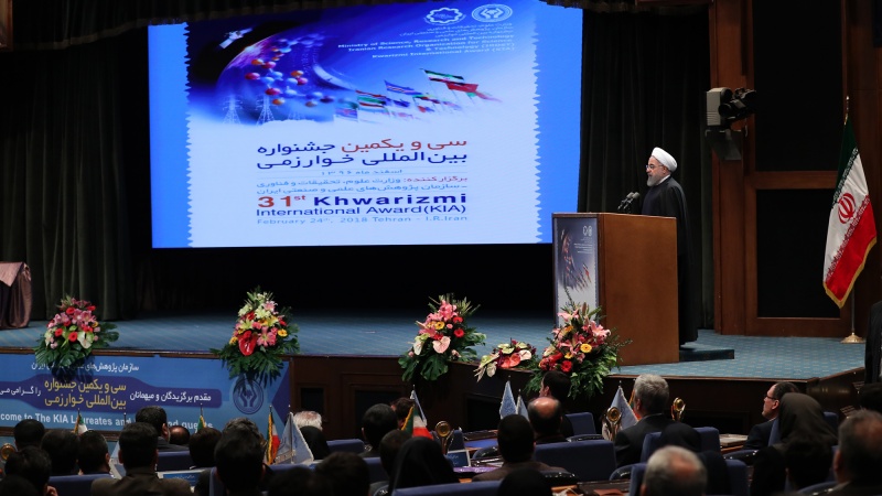 Ruhani: İran regionda demokratiya baxımından öndə gedir