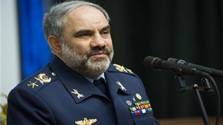 دیداری فەرماندەی هێزی ئاسمانیی ئەرتەشی ئێران لەگەڵ فەرماندەی هێزی زەوینیی سوپای پاکستان