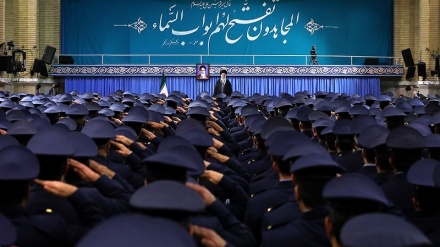  ڕێبەری مەزنی شۆڕشی ئیسلامیی ئێران: ٢٢ی ڕێبەندانی ئەمساڵ لەو ڕۆژە سەرنج ڕاکێشانە دەبێت