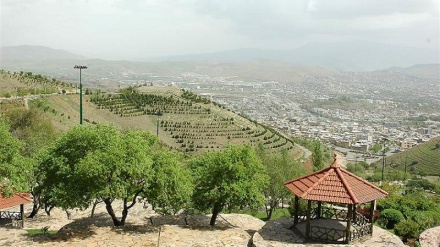 گۆرانییەکی کوردی به دەنگی حەسەن زیرەک به ناوی هەروایه