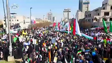 اسلامی انقلاب سے ایرانی عوام کا بھرپور وفاداری کا اعلان