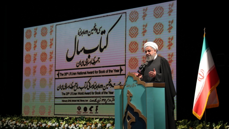 Ruhani: İslam İnqilabı İran tarixində böyük dönüş nöqtəsi idi