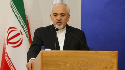 Zərif: Trampın nüvə siyasəti bəşəriyyəti məhvə yaxınlaşdırıb