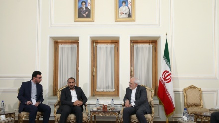 ایران کے وزیر خارجہ سے یمن کی عوامی اور انقلابی تحریک انصارالله  کے ترجمان کی ملاقات