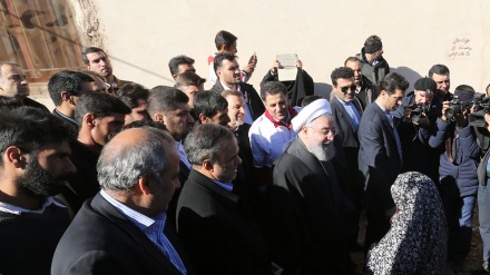 صدر ایران عید نوروز پر زلزلہ زدہ علاقوں کے دورے پر 