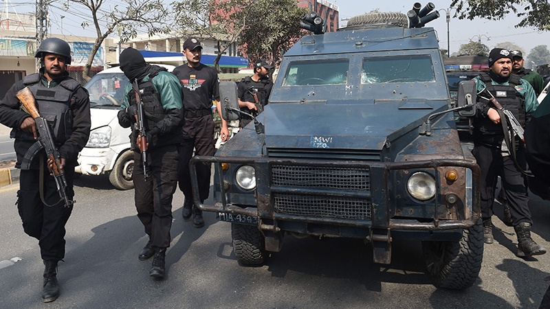 ڈیرہ اسماعیل خان میں پولیس وین پرفائرنگ 4 اہلکارہلاک