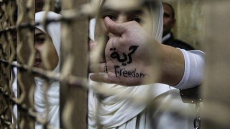 بحرین میں خاتون سیاسی قیدیوں کے ساتھ بدسلوکی کا انکشاف 