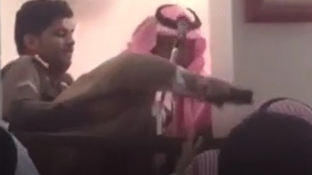سعودی حکومت پر تنقید کے جرم میں امام جماعت گرفتار