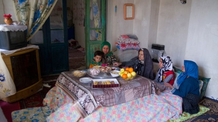 هاتووچۆ و سەردان به بۆنەی نەورۆز له ئێراندا