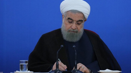 İran prezidenti İndoneziyaya baş sağlığı verdi