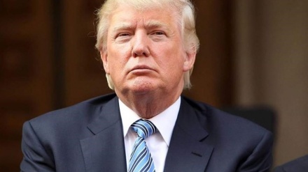 Amerikalı pornoaktrisa Tramp əleyhinə şikayət edib