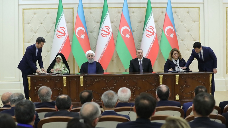 Seredana  serokkomarê Îranê ji Işqabad û Bakûyê, seferek bi destkewtên  siyasî û aborî, 