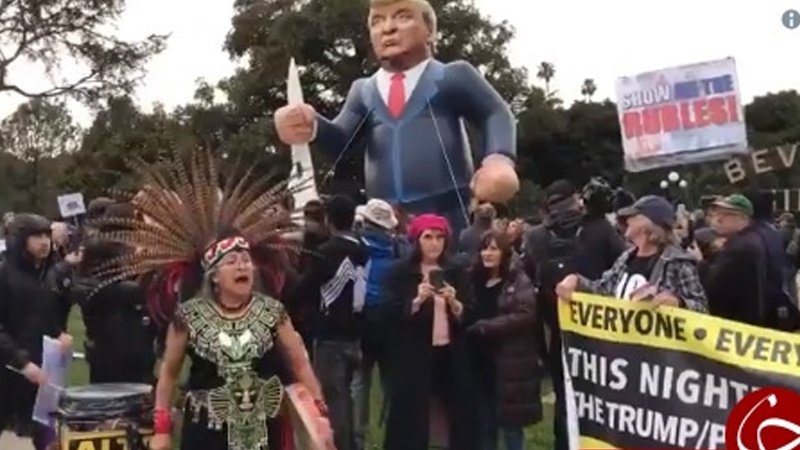 ٹرمپ کے دورہ کیلی فورنیا کے خلاف مظاہرے 