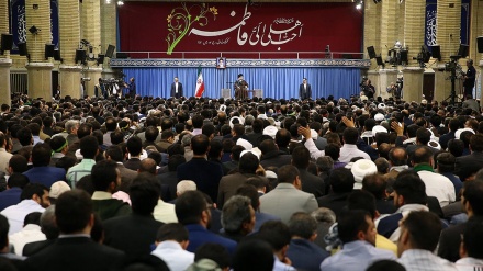 علاقے میں ایران کی موجودگی کا امریکہ اور یورپ سے کوئی تعلق نہیں: رہبر انقلاب