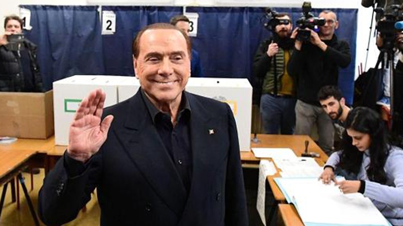 İtaliyada parlament seçkilərində sağçılar qalib gəlib