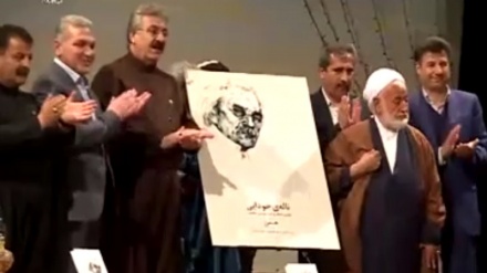 پەرده لادان له بەرگی نوێ پەرتووکی ناڵەی جودایی مامۆستا هێمن له مەهاباد