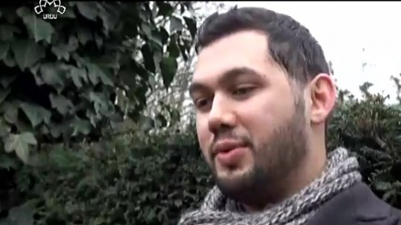 ڈاکیومینٹری پروگرام - گلوبل ولیج کے رہائشی