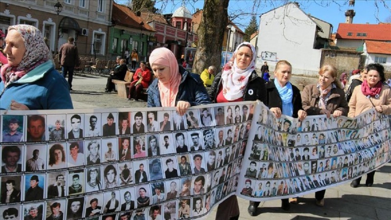 Srebreničanke osudile dodjelu ”Zlatne plakete” Miloradu Dodiku