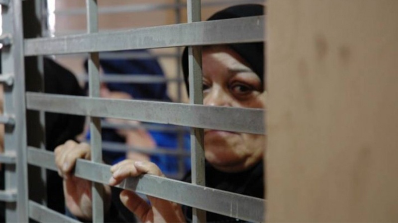  فلسطین کی خاتون قیدیوں پر صیہونی فوجیوں کا حملہ