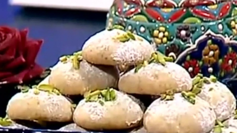 سازکردنی شیرنی بەفری