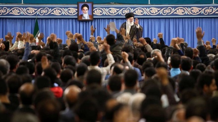 علاقے سے ایران کو نہیں امریکہ کو نکلنا ہوگا، رہبر انقلاب اسلامی