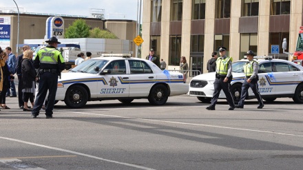 Policija ubila muškarca koji je nosio oružje u blizini tri škole u Torontu