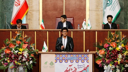 ایران میں طالبعلموں کی پارلیمنٹ کے آٹھویں دور کا اختتام 