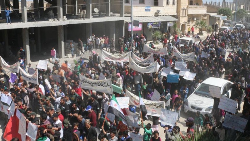 Yəmən xalqı təcavüzkarların əxlaqsız rəftarlarına etiraz olaraq aksiya keçiriblər
