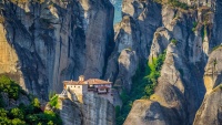 Samostani iznad litica u Grčkoj
