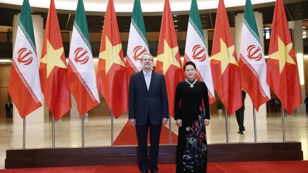 ایرانی پارلیمنٹ کے اسپیکر کا دورہ ویتنام 
