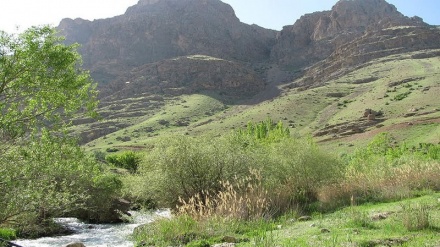سەفەر بۆ شاری بروجێرد لە پارێزگای لۆڕستان
