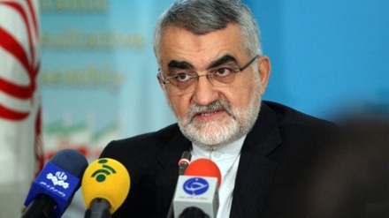 بروجێردی: ئەگەر بایکۆتەکان بێنەوە کایە، ئیدی ھیچ پاسایەکمان بۆ بەردەوام کردنی ڕێککەوتنی ناڤۆکی نابێت